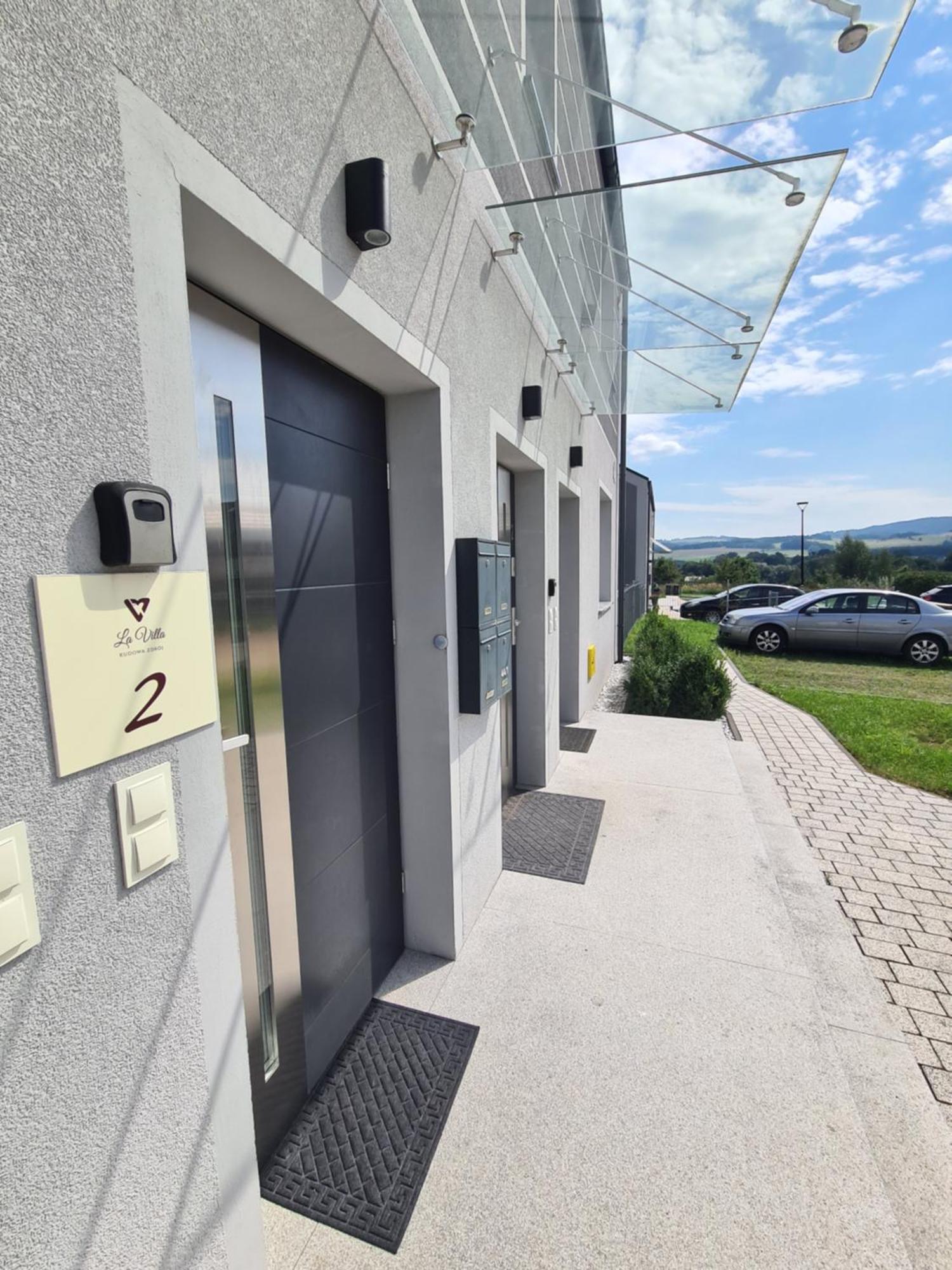 Apartamenty "La Villa" Superior II Z Dwoma Sypialniami, Balkonem, Parkingiem, Blisko Centrum Bad Kudowa Exterior foto